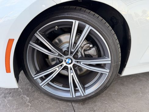 Used 2023 BMW 430i Convertible w/ Premium Package image 5