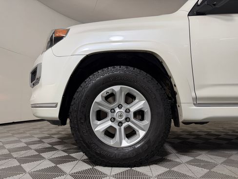 Used 2014 Toyota 4Runner Limited AWD/4WD image 10