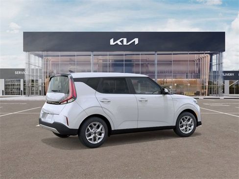 New 2025 Kia Soul LX w/ LX Technology Package image 6