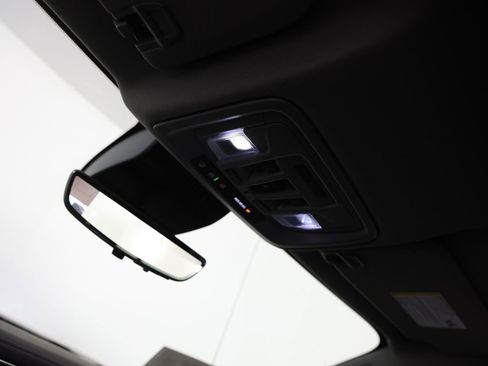Used 2024 GMC Sierra 1500 Denali AWD/4WD image 22