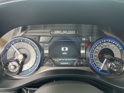 Used 2022 RAM 1500 Limited w/ Body Color Bumper Group AWD/4WD image 23