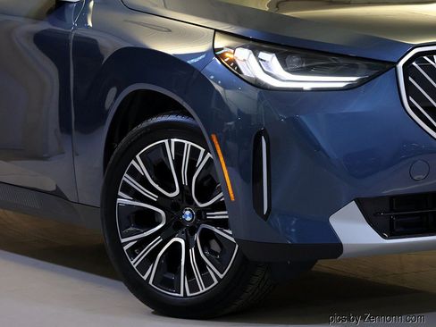 Certified 2026 BMW X3 xDrive30i AWD/4WD image 3
