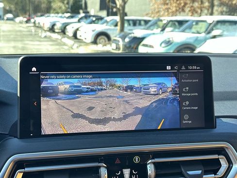 Used 2024 BMW X4 xDrive30i w/ Premium Package image 12