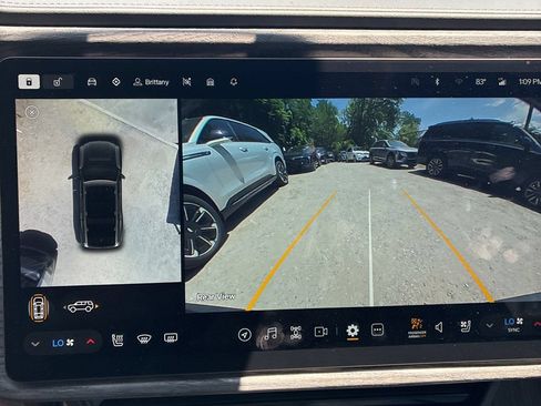 Used 2023 Rivian R1S Adventure AWD/4WD image 10