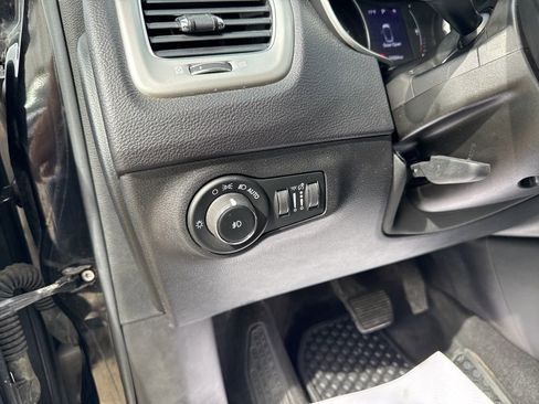 Used 2018 Jeep Compass Latitude w/ Cold Weather Group AWD/4WD image 23