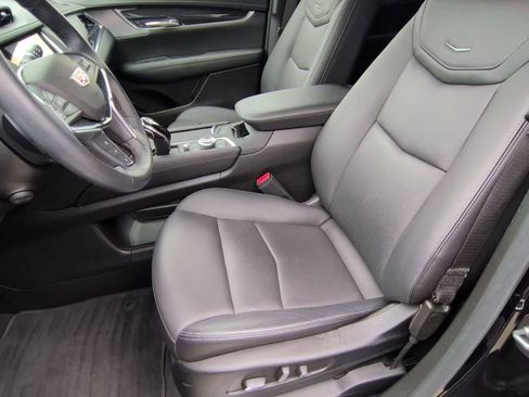 Used 2023 Cadillac XT5 Premium Luxury AWD/4WD image 16