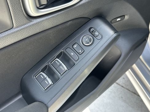 Used 2024 Honda Civic Sport image 15