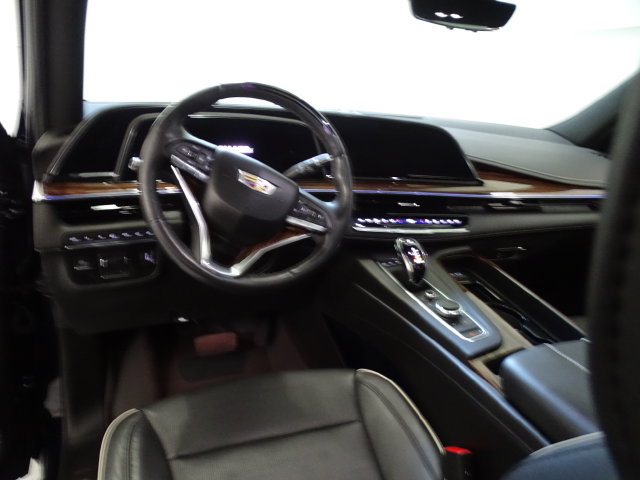 Certified 2023 Cadillac Escalade Premium Luxury w/ Performance Package AWD/4WD image 5