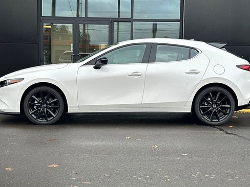 New 2026 MAZDA MAZDA3 Hatchback w/Premium Plus Pkg AWD/4WD image 7