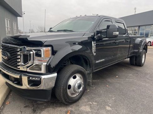 Used 2022 Ford F350 Lariat w/ Lariat Ultimate Package image 2