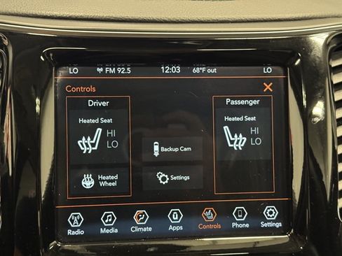 Used 2022 Jeep Cherokee Limited AWD/4WD image 30