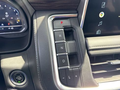 Used 2022 Chevrolet Tahoe LT w/ Luxury Package RWD image 20