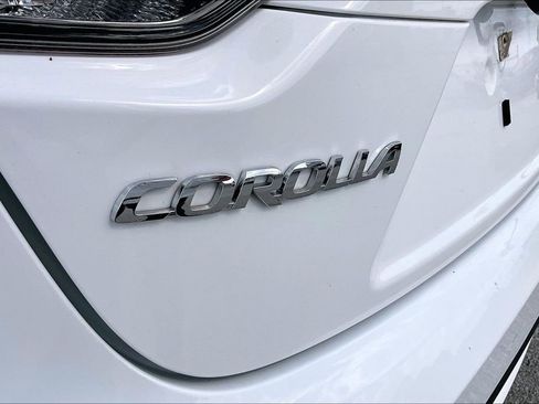 Used 2022 Toyota Corolla LE FWD image 21
