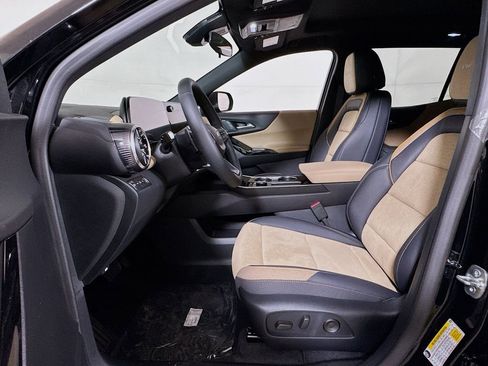 New 2026 Chevrolet Equinox ACTIV w/ Convenience Package III AWD/4WD image 12