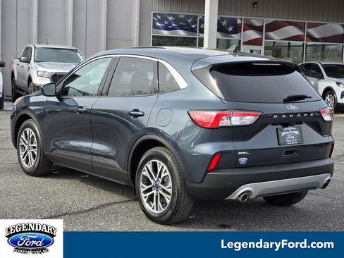 Used 2022 Ford Escape SEL w/ Technology Package image 2