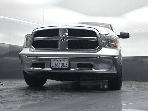 Used 2018 RAM 1500 Classic SLT RWD image 37