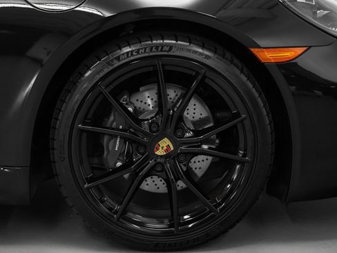 New 2025 Porsche 718 Cayman image 15