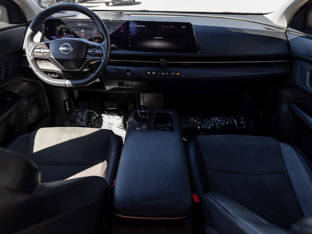 Used 2024 Nissan Ariya AWD image 29