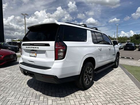 Used 2023 Chevrolet Suburban Z71 w/ Luxury Package AWD/4WD image 5