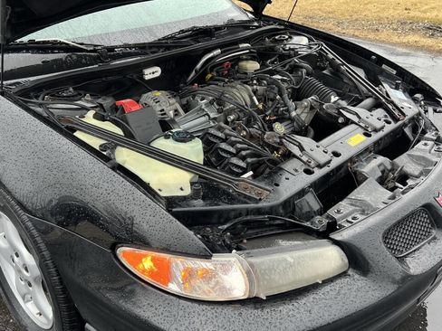 Used 1997 Pontiac Grand Prix GT w/ Opt Pkg image 24