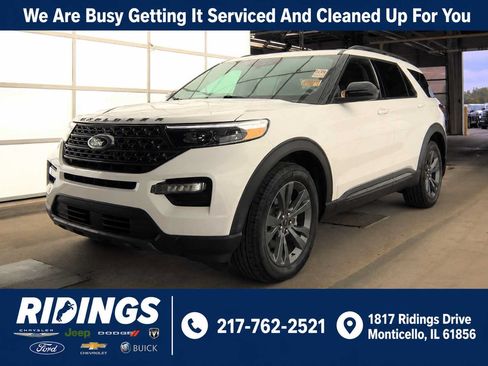 Used 2024 Ford Explorer XLT w/ Equipment Group 202A AWD/4WD image 1