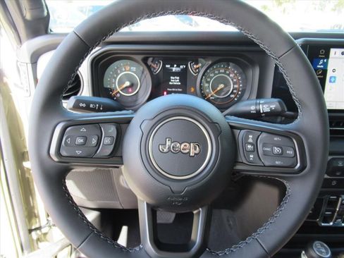 New 2026 Jeep Gladiator Sport image 20