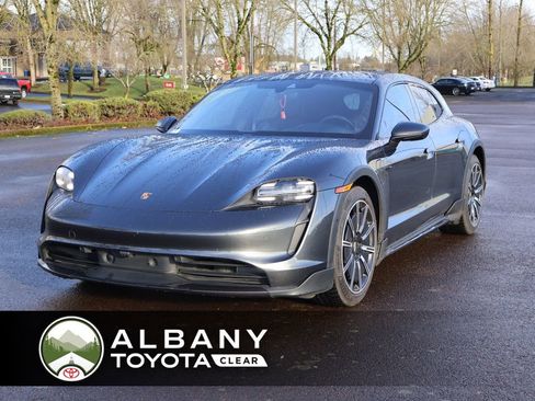 Used 2022 Porsche Taycan 4 Cross Turismo image 1
