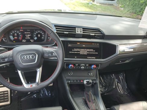 Certified 2025 Audi Q3 2.0T Premium Plus w/ Premium Plus Package AWD/4WD image 21