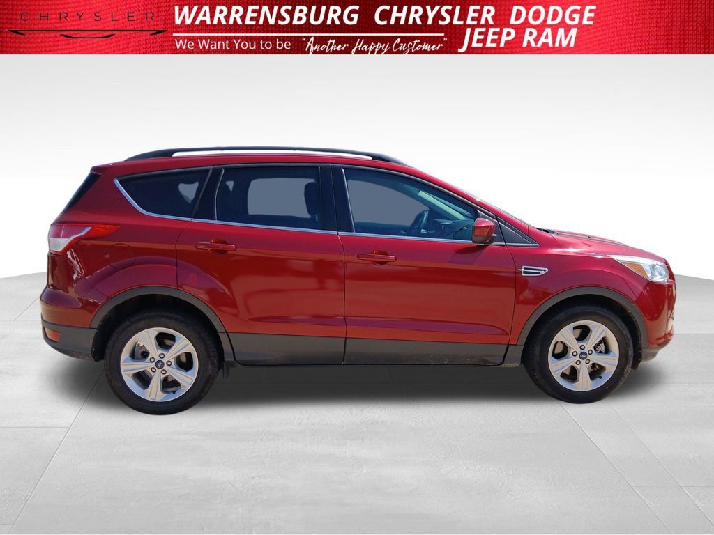 Used 2015 Ford Escape SE w/ Equipment Group 201A AWD/4WD image 2