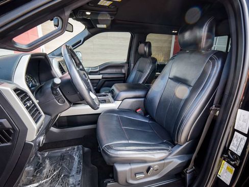 Used 2018 Ford F150 Lariat w/ Equipment Group 502A Luxury AWD/4WD image 14