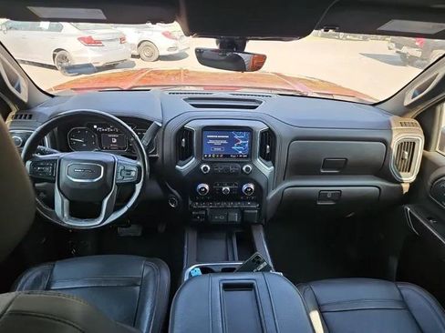 Used 2022 GMC Sierra 3500 Denali w/ Technology Package AWD/4WD image 5