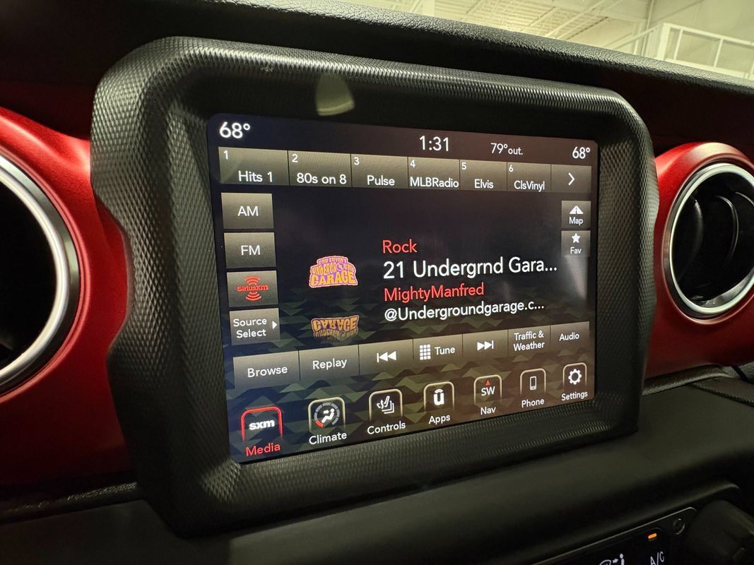 Used 2021 Jeep Wrangler Unlimited Rubicon AWD/4WD image 21