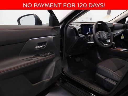 New 2025 Nissan Kicks SR w/ SR Premium Package image 6