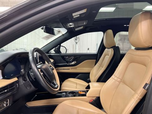 Used 2022 Lincoln Corsair Reserve w/ Equipment Group 201A image 20