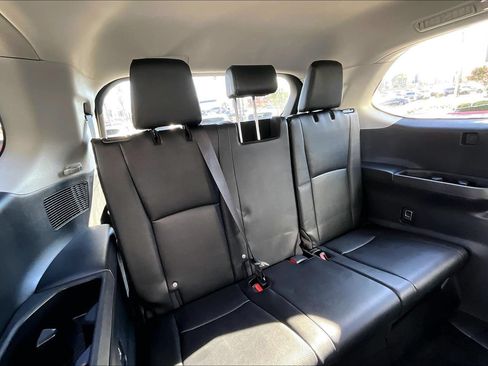 Used 2025 Toyota Grand Highlander XLE FWD image 26