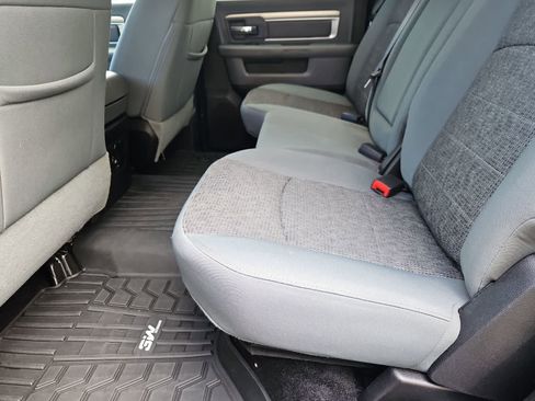 Used 2016 RAM 1500 Big Horn AWD/4WD image 19