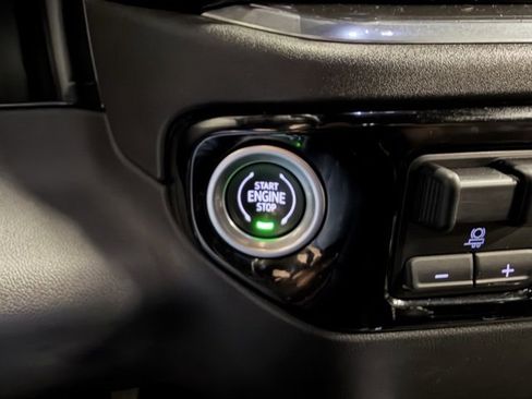 Used 2023 Chevrolet Silverado 1500 High Country w/ Technology Package image 39