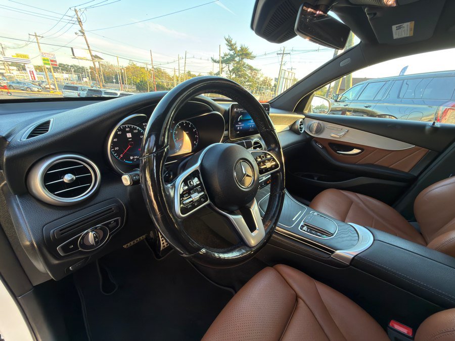 Used 2020 Mercedes-Benz GLC 300 4MATIC Coupe image 28