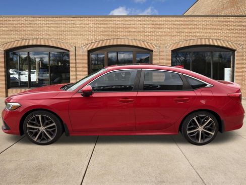 Used 2022 Honda Civic Touring image 7
