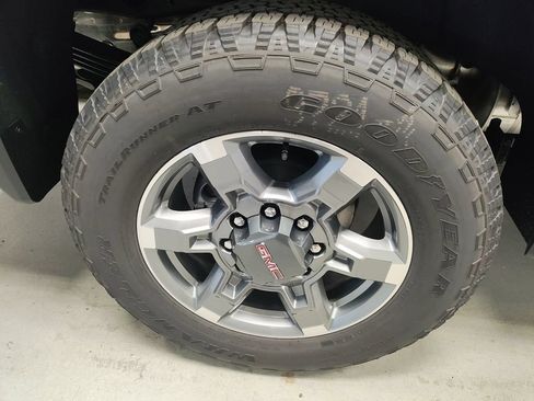 New 2026 GMC Sierra 2500 SLE w/ SLE Convenience Package AWD/4WD image 3
