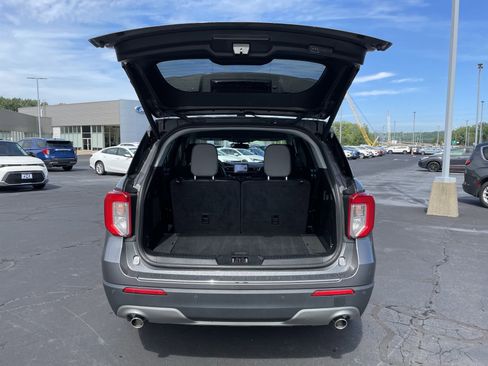 Used 2022 Ford Explorer Limited w/ Hybrid Equipment Group 310A image 35