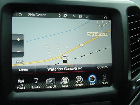 Used 2014 Jeep Cherokee Trailhawk w/ Comfort/Convenience Group image 21