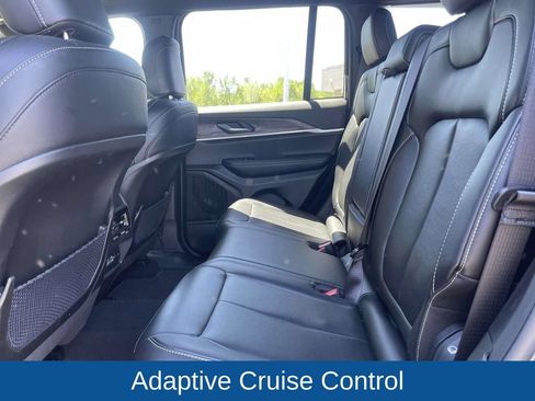 Certified 2025 Jeep Grand Cherokee Limited AWD/4WD image 21