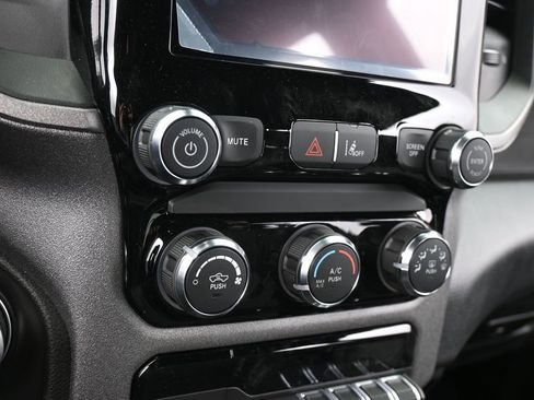 New 2026 RAM 1500 Express image 18