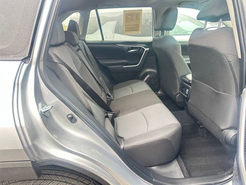 Used 2025 Toyota RAV4 XLE image 25