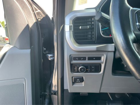 Used 2022 Ford F150 XLT w/ Equipment Group 301A Mid RWD image 14