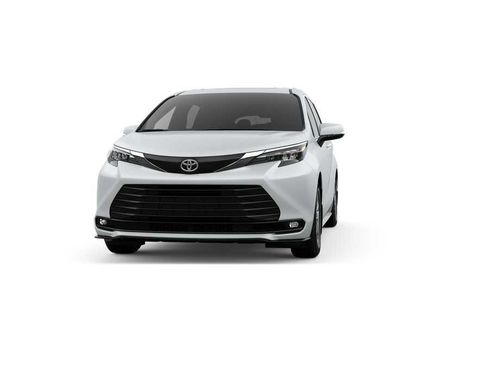 New 2026 Toyota Sienna XLE image 18