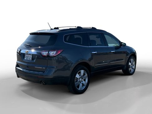 Used 2014 Chevrolet Traverse LTZ FWD image 5