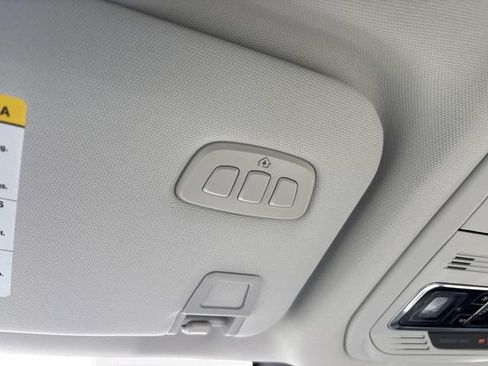 New 2026 Lincoln Nautilus Reserve AWD/4WD image 32