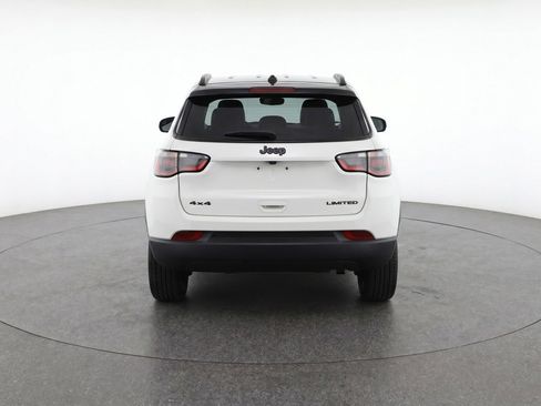 Used 2025 Jeep Compass Trailhawk AWD/4WD image 7